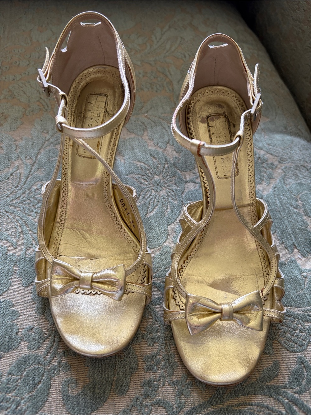David Ackerman Women's Gold T-Strap Bow Sandals